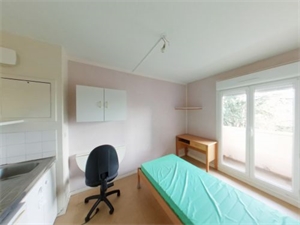 t1 à la location -   18200  SAINT AMAND MONTROND, surface 21 m2 location t1 - UBI455497883